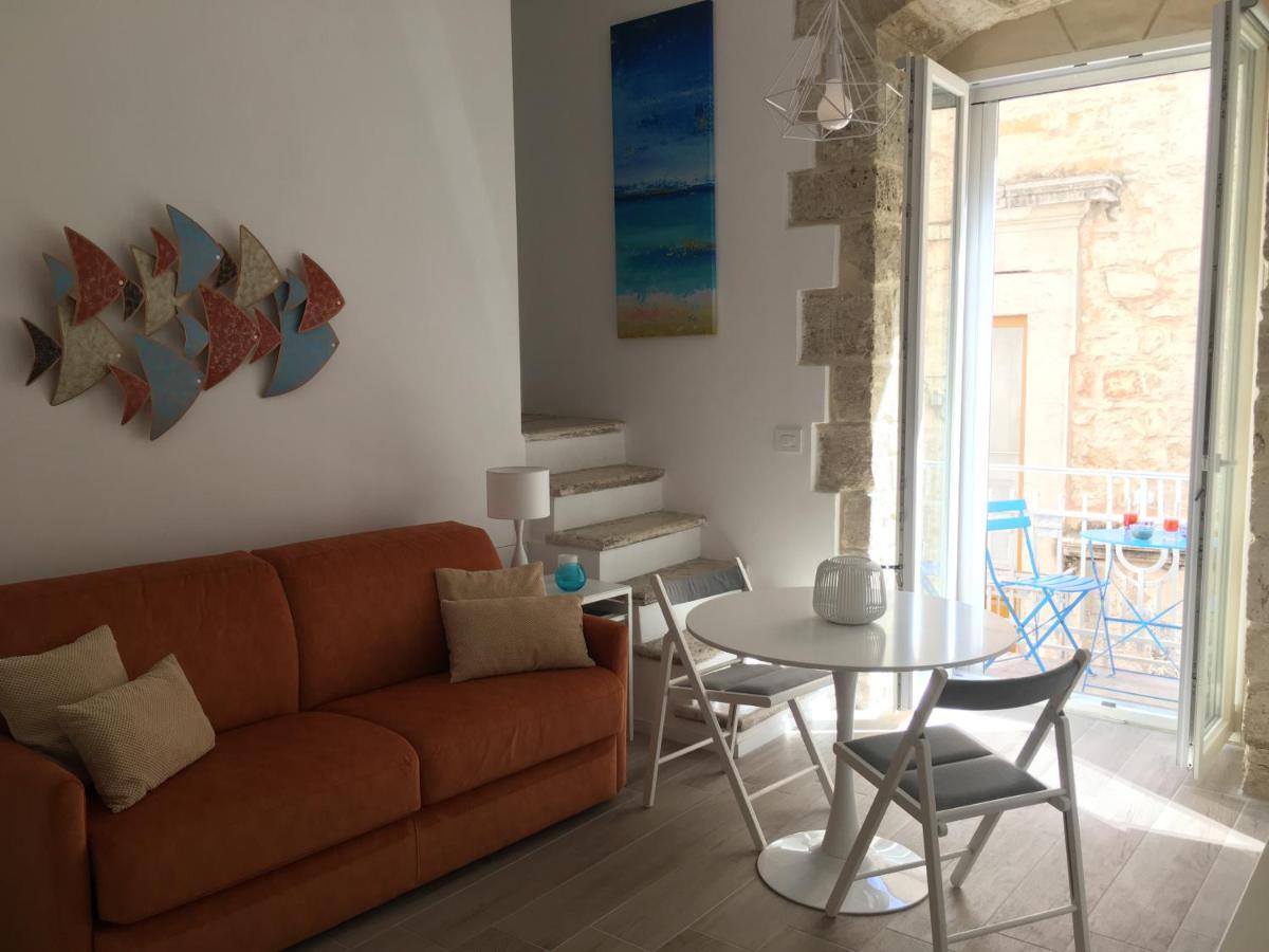 La Terrazza Sul Mare - Dimora Di Charme Leilighet Giovinazzo Eksteriør bilde